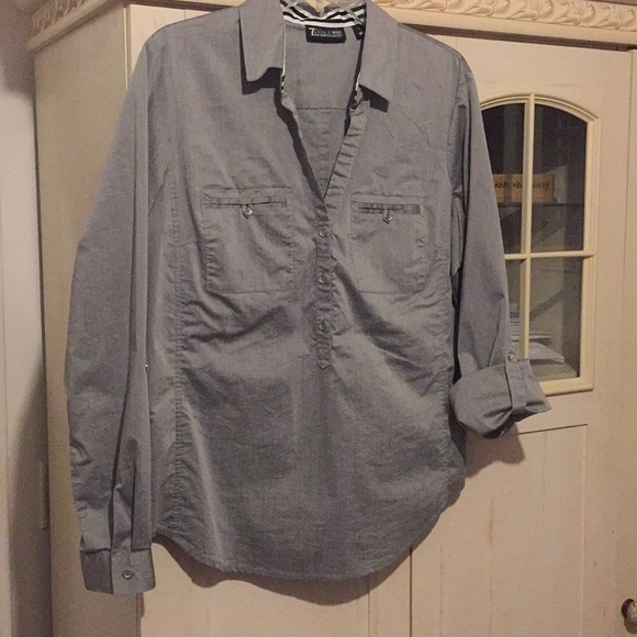 New York and Co. Button shirt - Picture 1 of 3